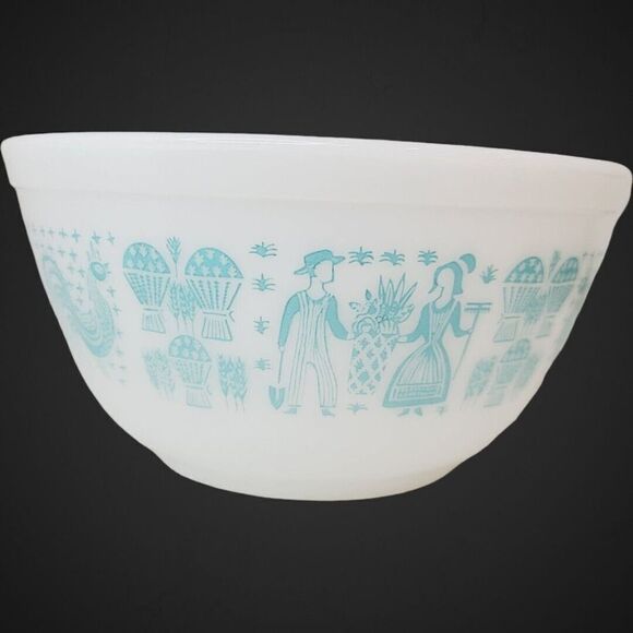 Vintage Pyrex Amish Butterprint Mixing Bowl # 402 White Turquoise 1.5 Qt - Picture 1 of 14